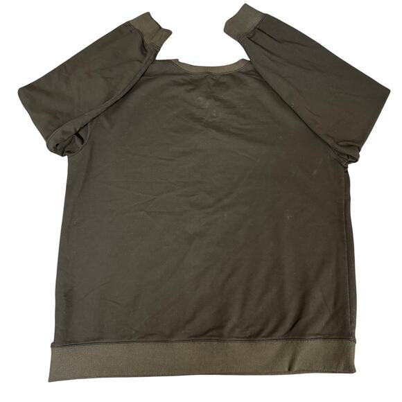 Black "Mama" Leopard Heart Sweatshirt – Cozy Graphic Pullover Size XL - Picture 2 of 5